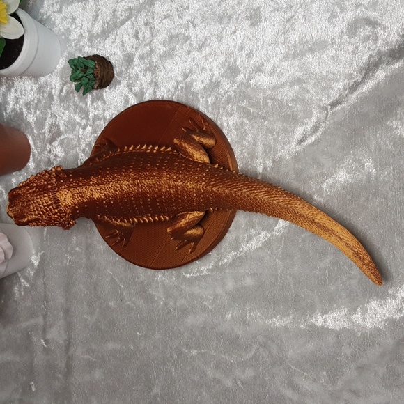 Handmade 3D Printed Bearded Dragon Rust Color - Picture 9 of 10